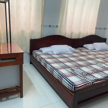 Nha Nghi Nam Phuong Bed and Breakfast Hà Tiên Buitenkant foto