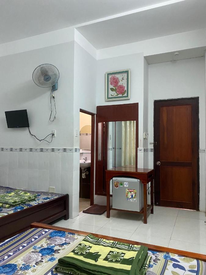 Nha Nghi Nam Phuong Bed and Breakfast Hà Tiên Buitenkant foto