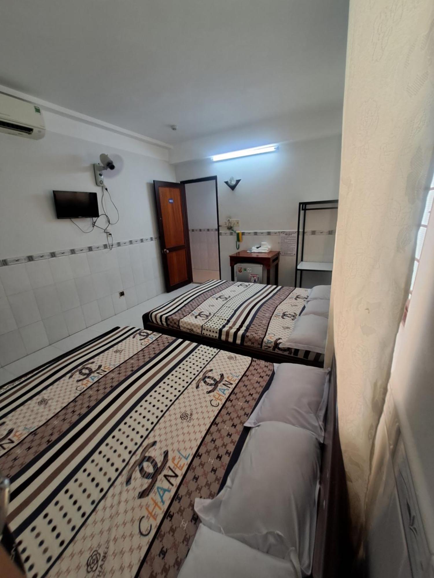 Nha Nghi Nam Phuong Bed and Breakfast Hà Tiên Buitenkant foto
