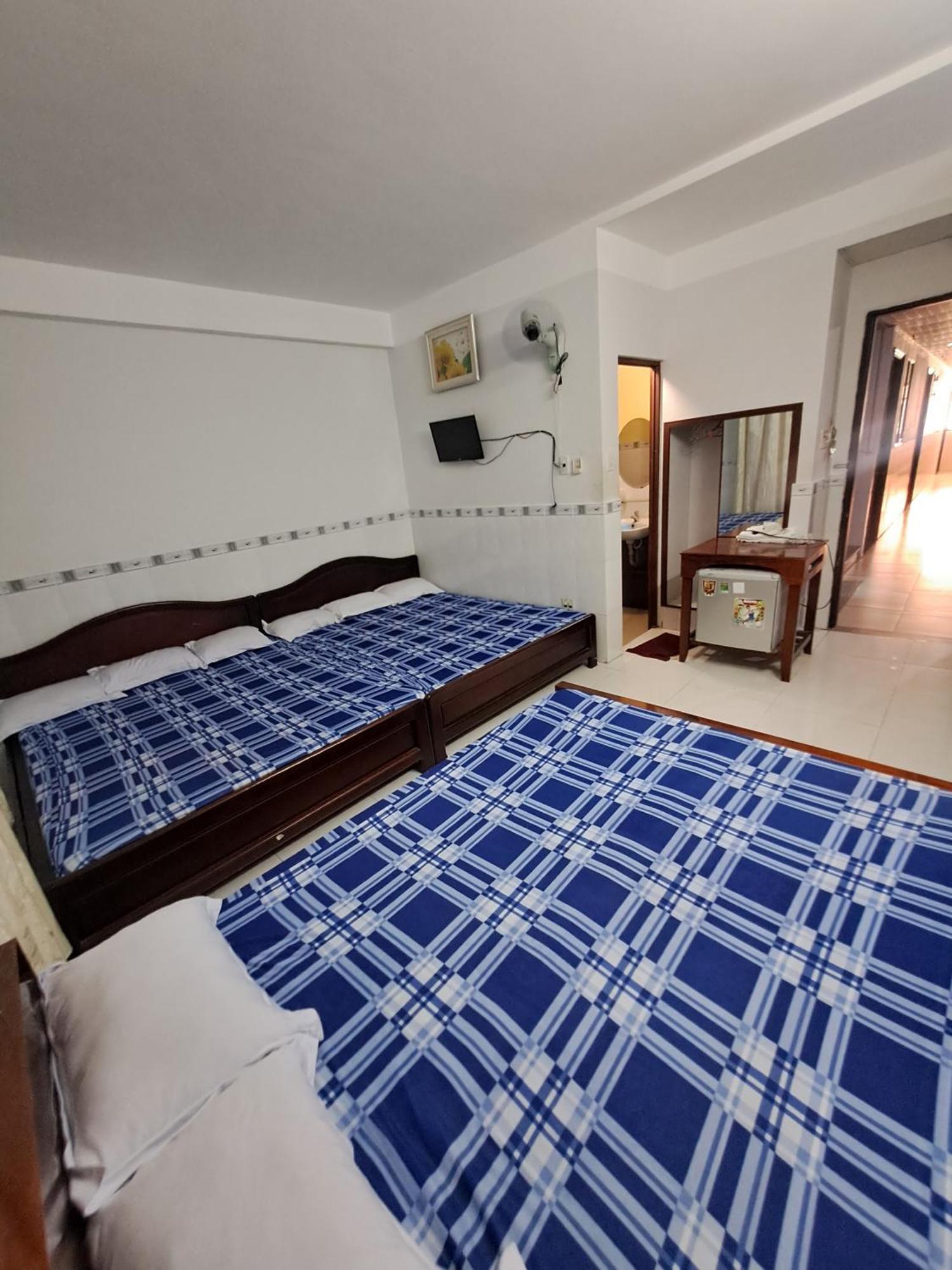Nha Nghi Nam Phuong Bed and Breakfast Hà Tiên Buitenkant foto